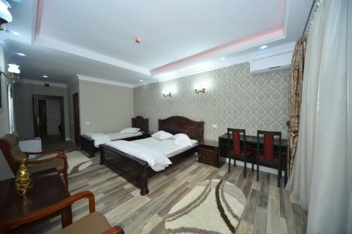 Hostal Edy's Royal Predeal