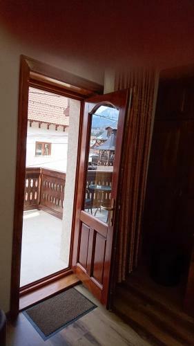 Hostal Pensiunea Manidum