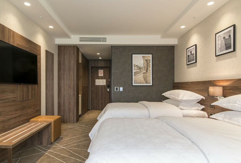 Hotel Sheraton Novi Sad