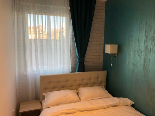 Apartment With Free Garage Place