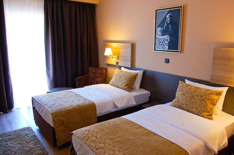 Hotel Hill