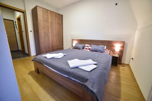 Apartments Pino D'oro