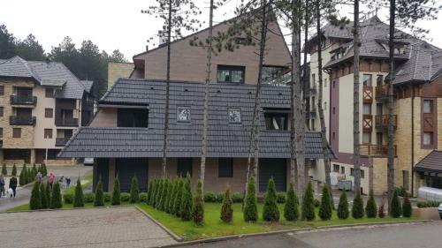 Apartments Pino D'oro