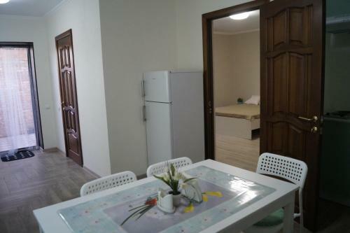 Hostal Guest House Bee