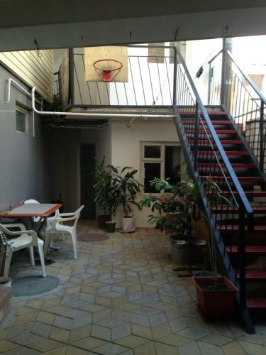 Hostal Guest House Komsomolskiy