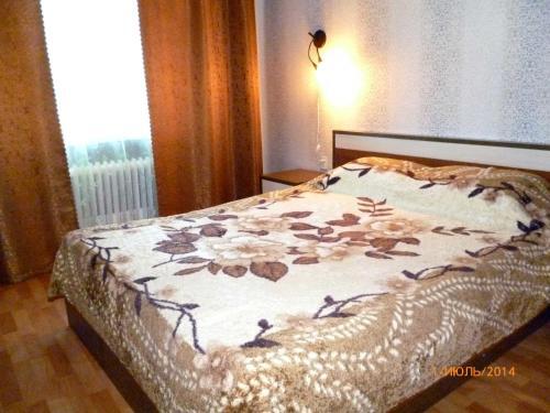 Apartment On Ulitsa Komsomolskaya 8
