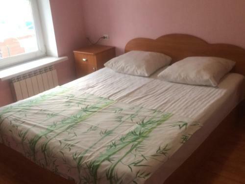 Hotel Na Nezhdanovoy 13