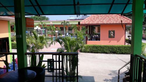 Hostal Mr.house Resort