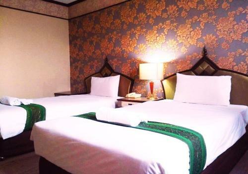 Jp Emerald Hotel