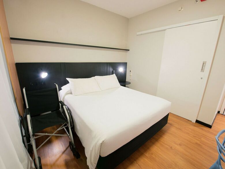 Hotel Ibis Curitiba Shopping