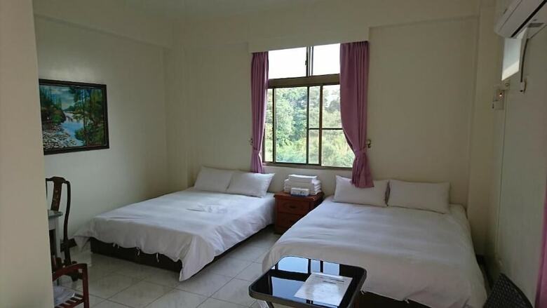 Bed & Breakfast Garden Hostel