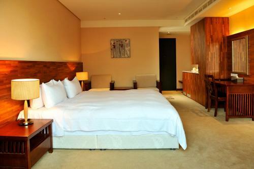 Asia Emperor Hotel