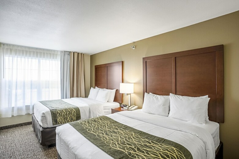 Hotel Comfort Inn & Suites