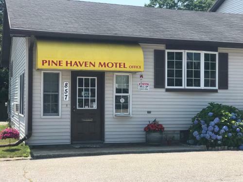 Pine Haven Motel