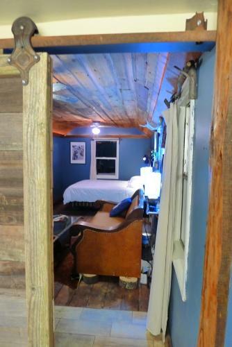 Motel Miner's Camp