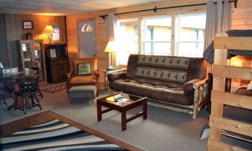 Walleye Lodge