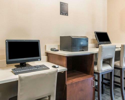 Hotel Comfort Suites Near Rainbow Springs Dunnellon