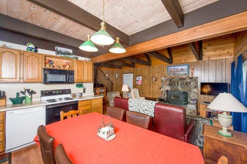 Donner Chalet 1364