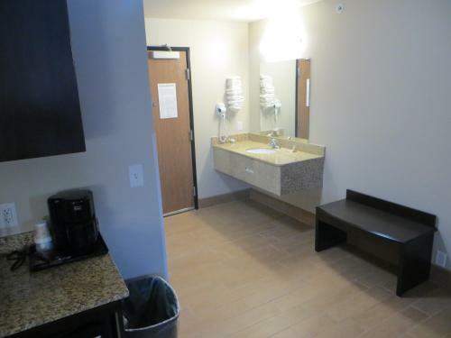 Hotel Baymont By Wyndham Glenwood