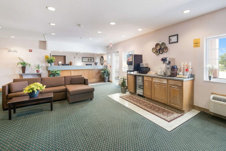 Hotel Rodeway Inn Urbana Champaign University Area