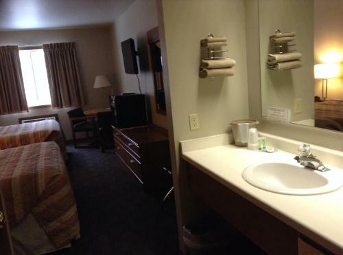 Sunrise Inn Hotel