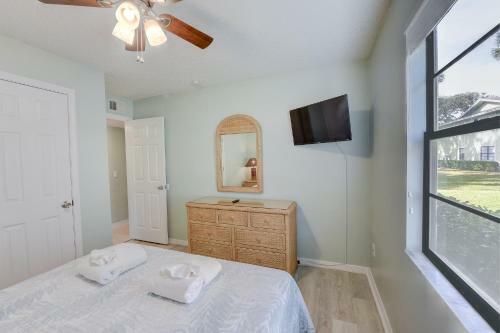 Seaside Villas 18, 2 Bedrooms, Pool Access, Pets, Wifi, Sleeps 8