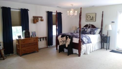 Bed & Breakfast Marvels On The Creek
