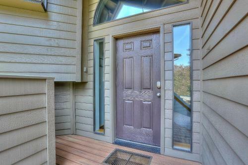 34 Fairway Village
