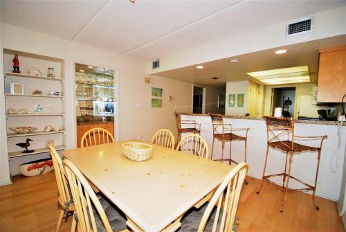 Apartamento Seville Condo Unit #205