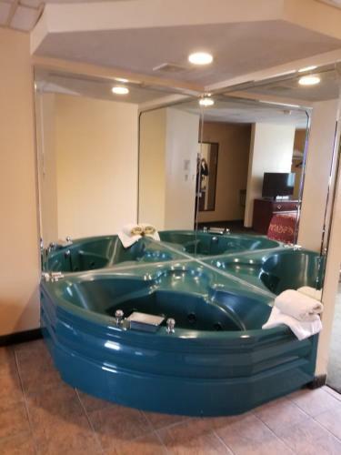 Motel Perry-o Inn & Suites