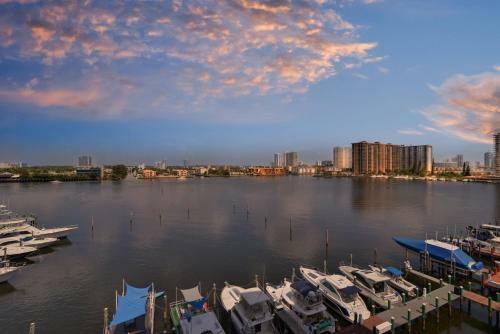 Aparthotel Yacht Club Modern Luxury Apartments