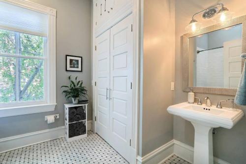 Apartamento Stayloom?s Historic Getaway | Victorian District