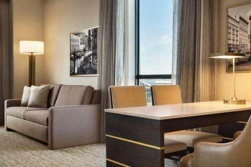 Hotel Embassy Suites By Hilton Syracuse Destiny Usa