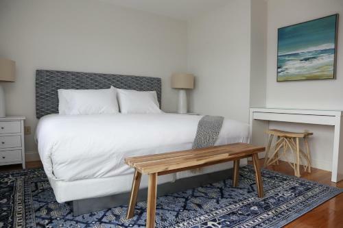 Hotel The Sea Breeze Inn