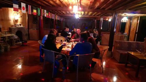 Sister's Homestay And Bar