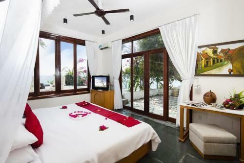 Hotel Rock Water Bay