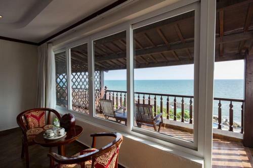 Hotel Rock Water Bay
