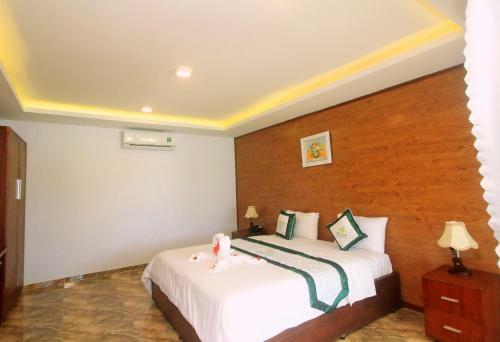 Hotel Phu Ninh Lake Resort