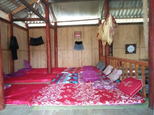 A De Homestay