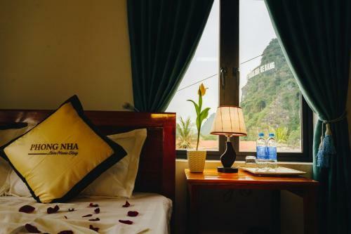 Bed & Breakfast Phong Nha Love Homestay