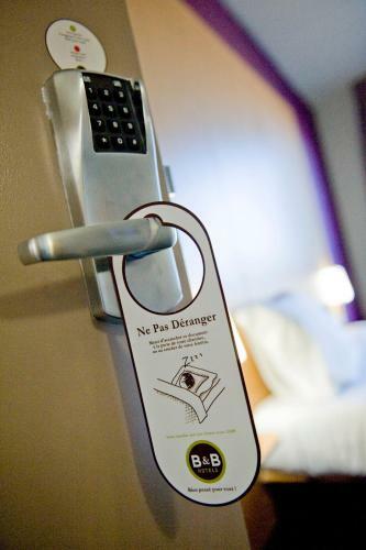 Hotel B&B H�tel Chartres Le Forum
