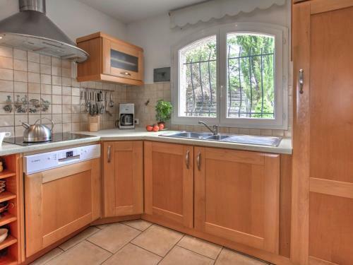 Cozy Villa In Oupia With Private Pool And Jacuzzi