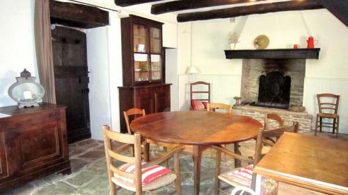 Le Raynald�s