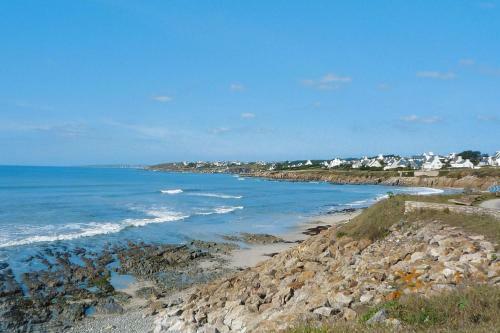 Holiday Home Plogonnec - Bre06049-f