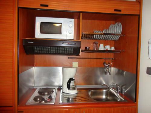 Hostal ??????? ??????/lirio Guest House