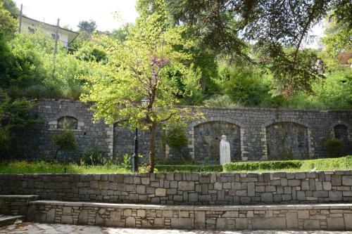Villa Caterina Stone Built Mountain Resort