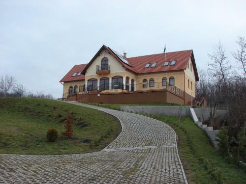Hostal Berezdtet? Vend�gh�z