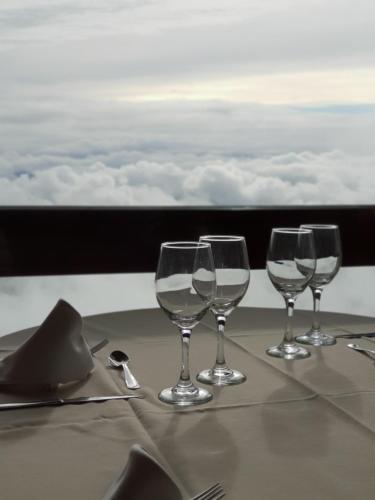 Posada Santuari Mare De D�u Del Mont Restaurant-hostatger�a