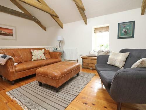 Trevoole Barn, Camborne