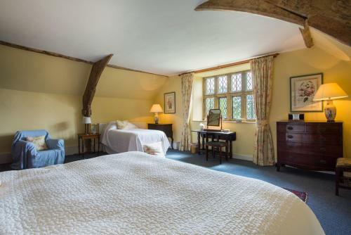 Agroturismo Llong Chateau Sleeps 14 Wifi
